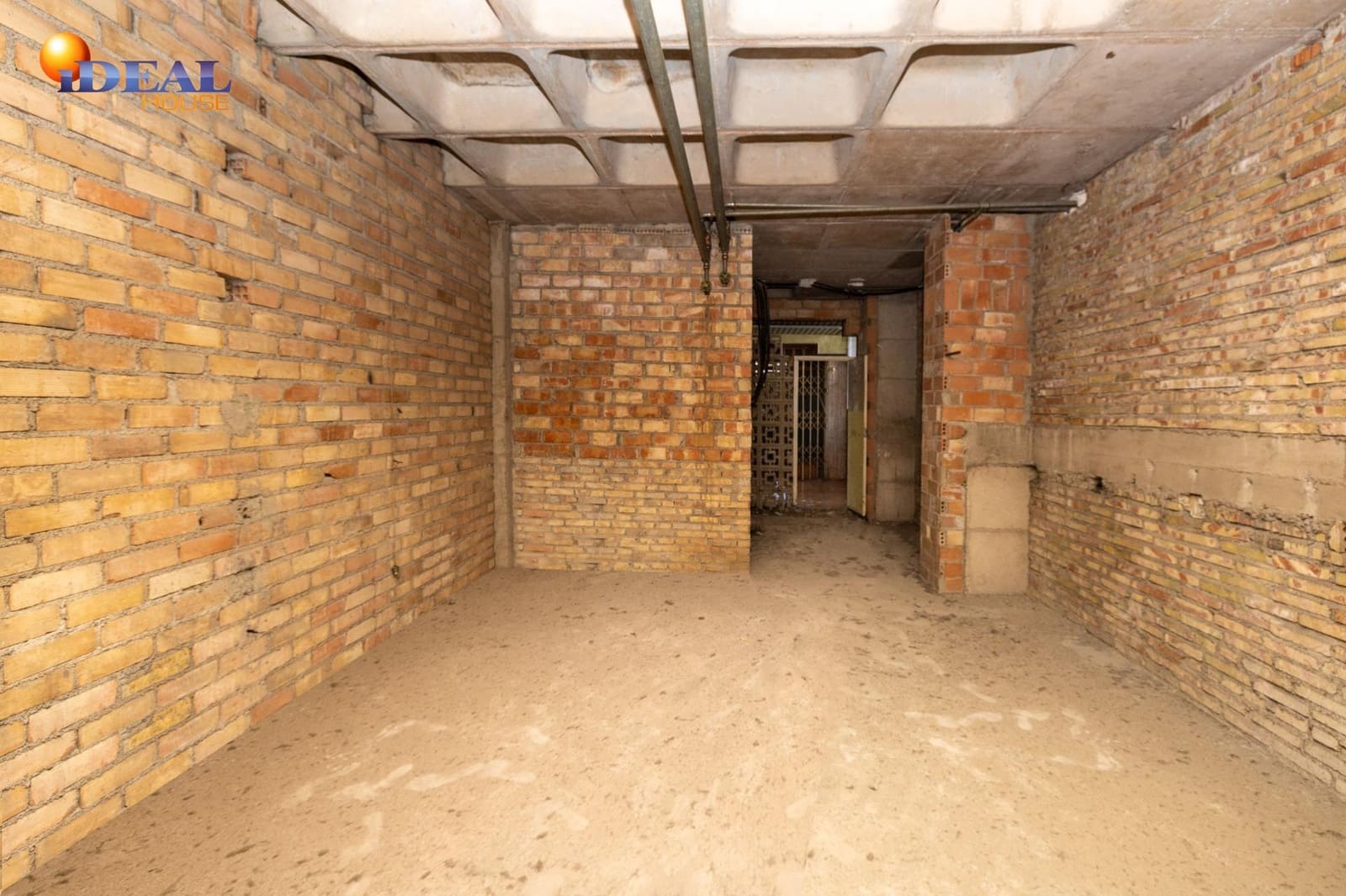 Kommersiell till salu i Granada stad - 27 000 € (Ref: 9434469)