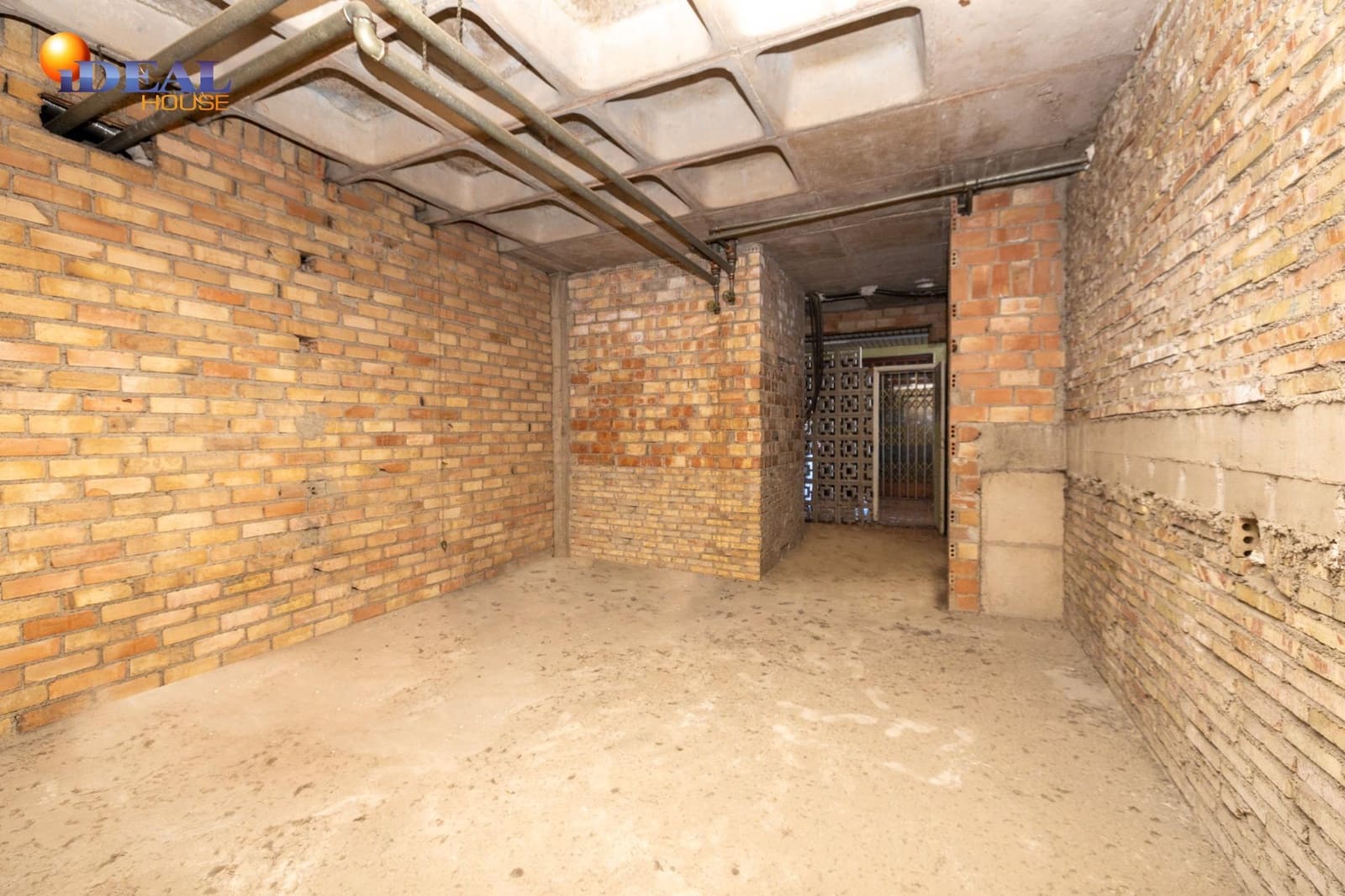 Kommersiell till salu i Granada stad - 27 000 € (Ref: 9434469)