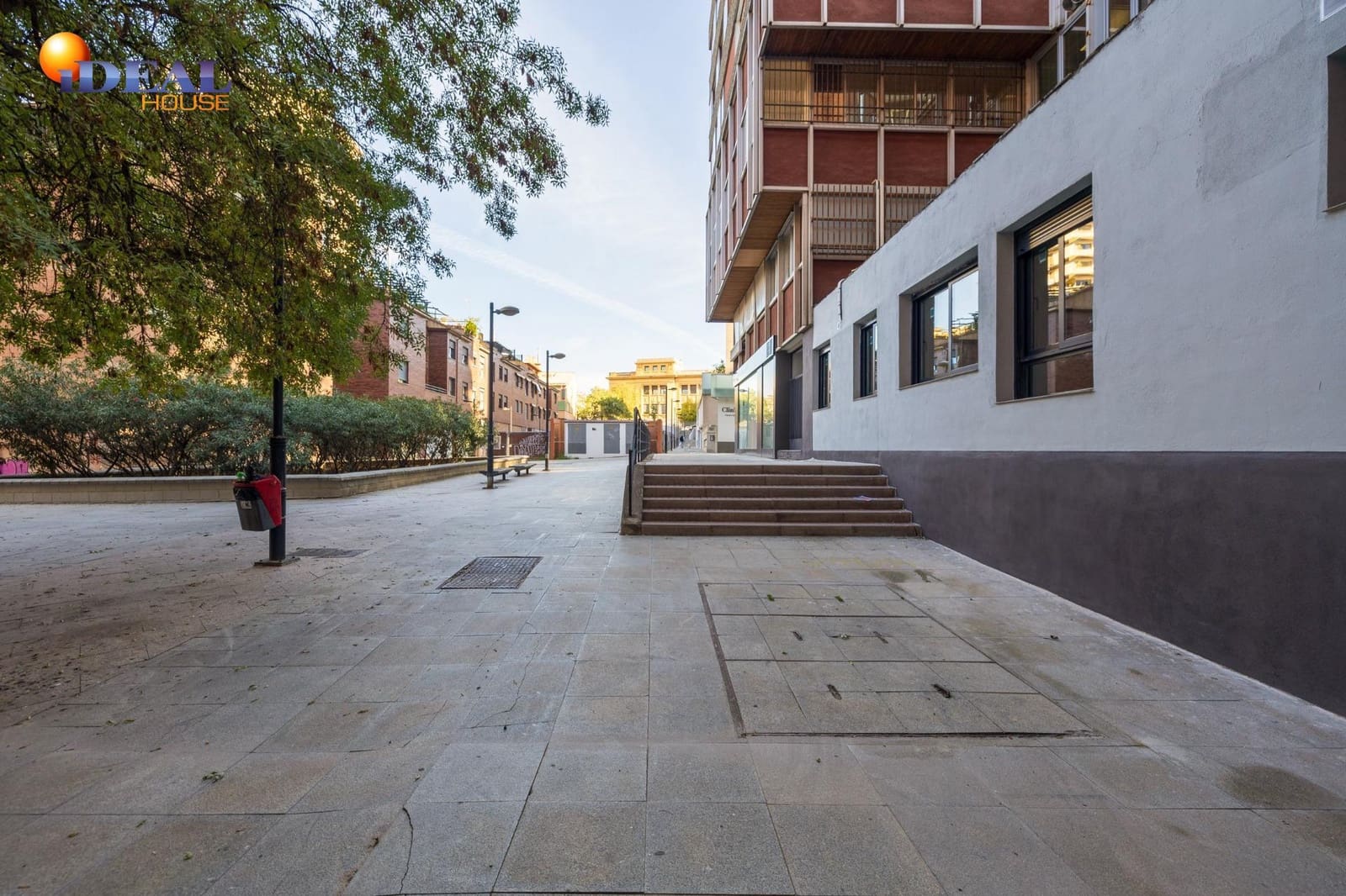 Kommersiell till salu i Granada stad - 27 000 € (Ref: 9434469)