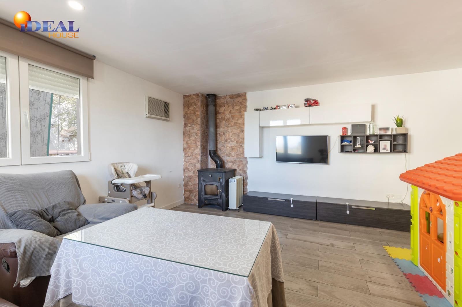 Piso de 2 habitaciones en Monachil en venta con garaje - 169.900 € (Ref: 9434470)