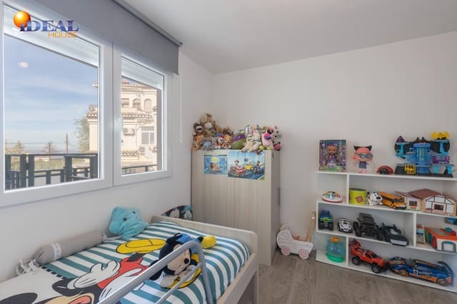 Piso de 2 habitaciones en Monachil en venta con garaje - 169.900 € (Ref: 9434470)