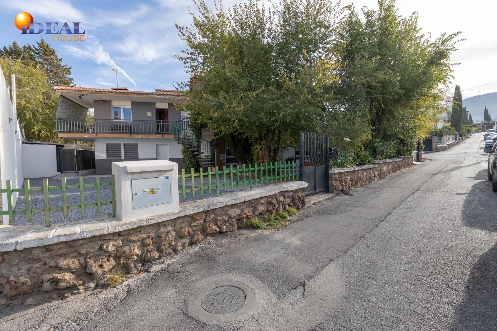 Piso de 2 habitaciones en Monachil en venta con garaje - 169.900 € (Ref: 9434470)