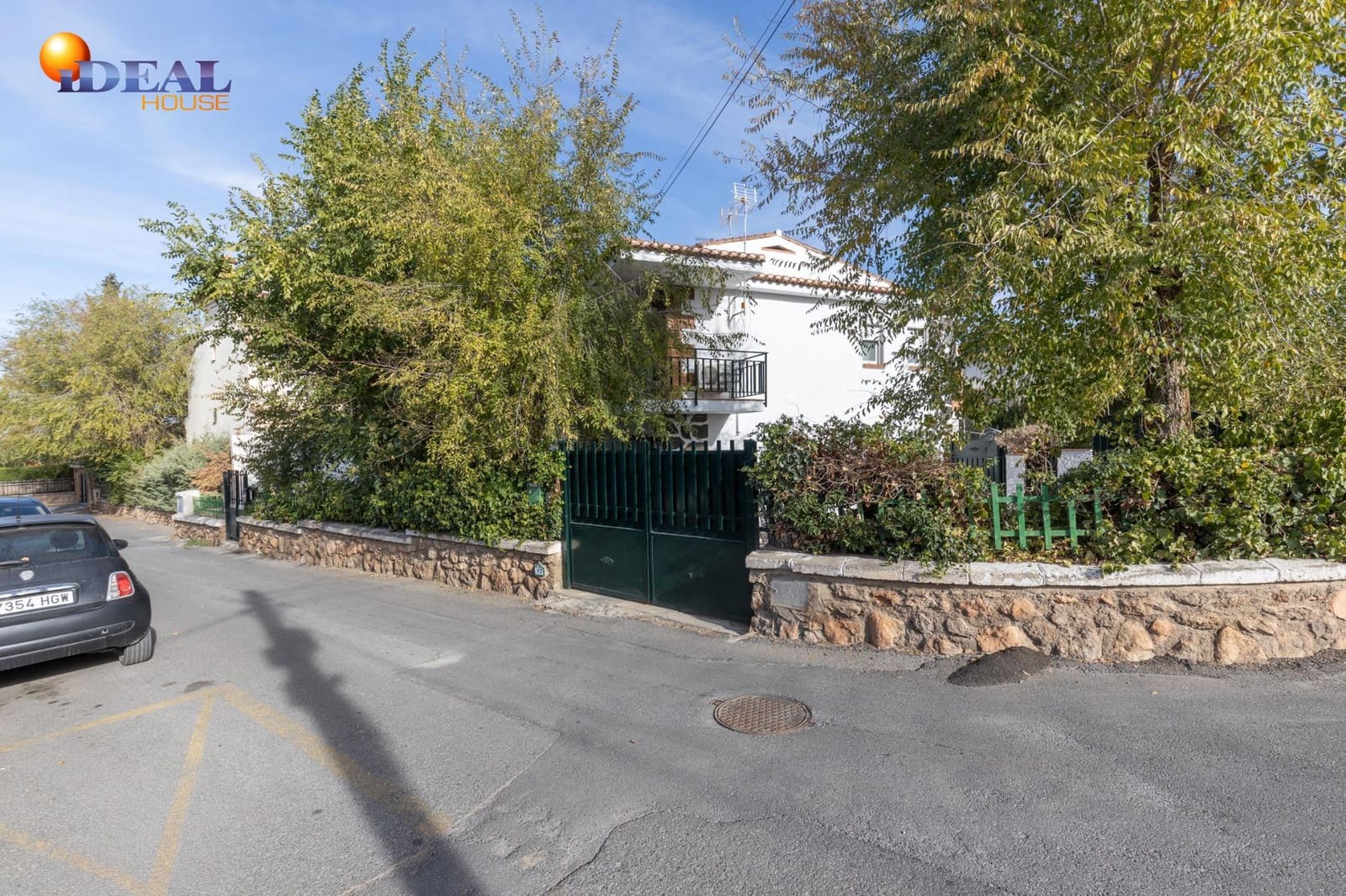 Piso de 2 habitaciones en Monachil en venta con garaje - 169.900 € (Ref: 9434470)