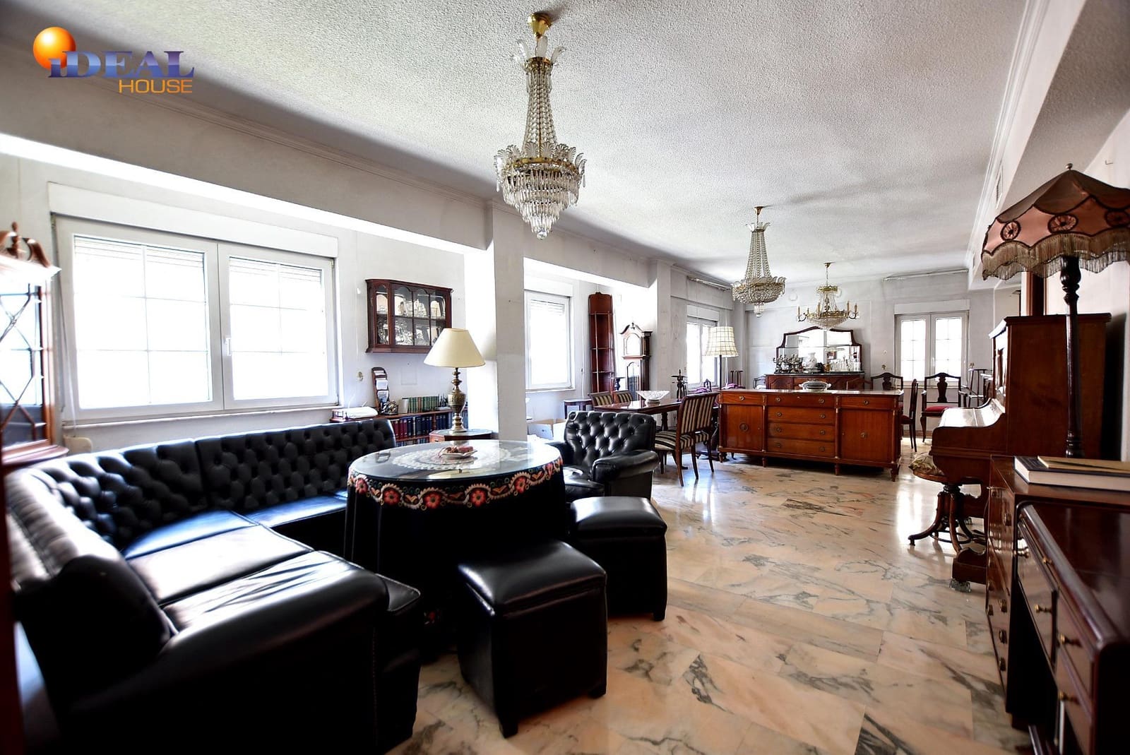 3 bedroom Flat for sale in Granada city - € 240,000 (Ref: 9434474)