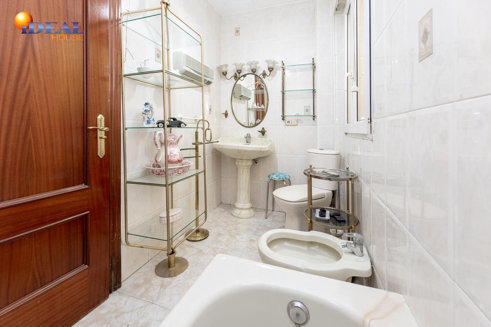 3 bedroom Flat for sale in Granada city - € 195,000 (Ref: 9434475)