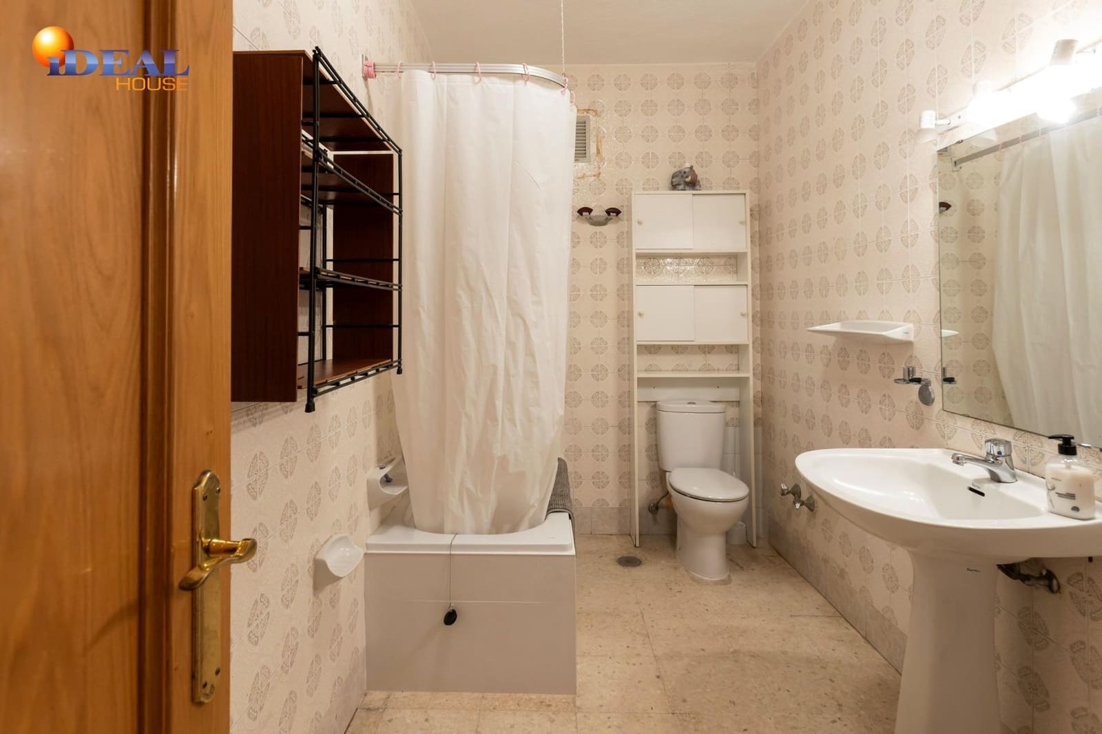 3 bedroom Flat for sale in Almunecar with pool - € 340,000 (Ref: 9434476)