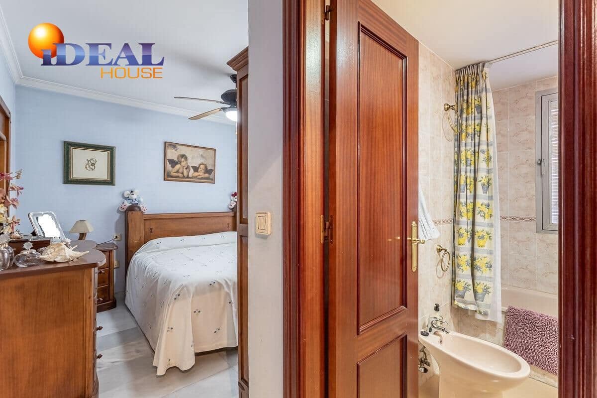 4 camera da letto Appartamento in vendita in Granada citta con garage - 225.000 € (Rif: 9434477)