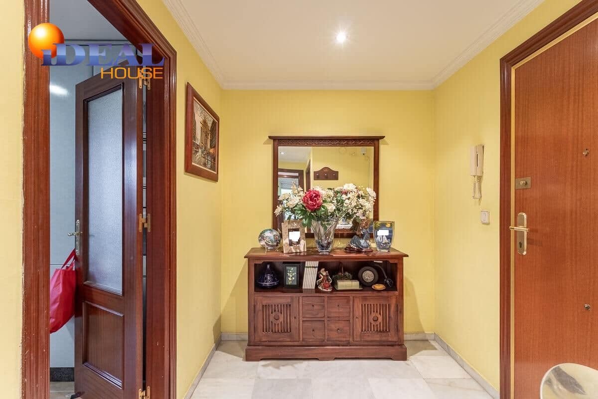 4 camera da letto Appartamento in vendita in Granada citta con garage - 225.000 € (Rif: 9434477)