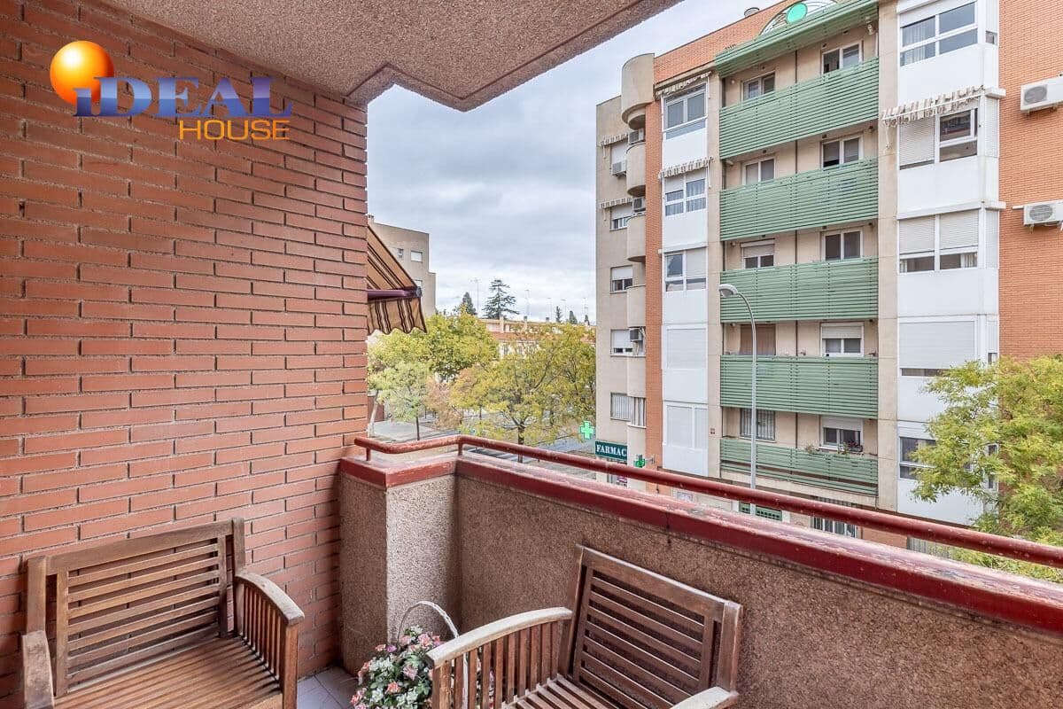 4 camera da letto Appartamento in vendita in Granada citta con garage - 225.000 € (Rif: 9434477)