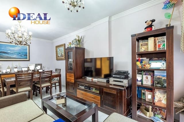 4 camera da letto Appartamento in vendita in Granada città con garage - 225.000 € (Rif: 9434477)