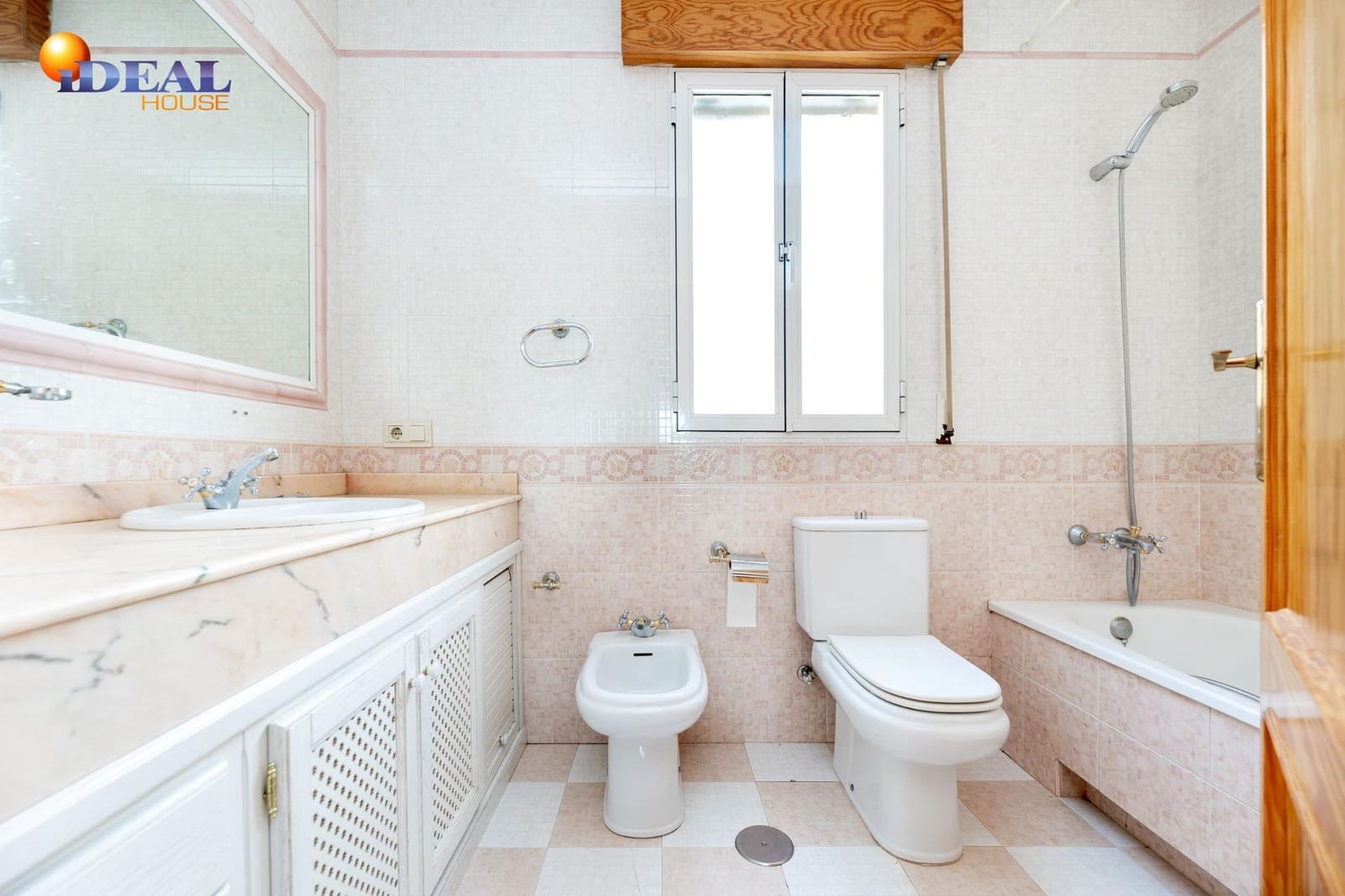 4 camera da letto Casa in vendita in Alfacar con garage - 235.000 € (Rif: 9434478)