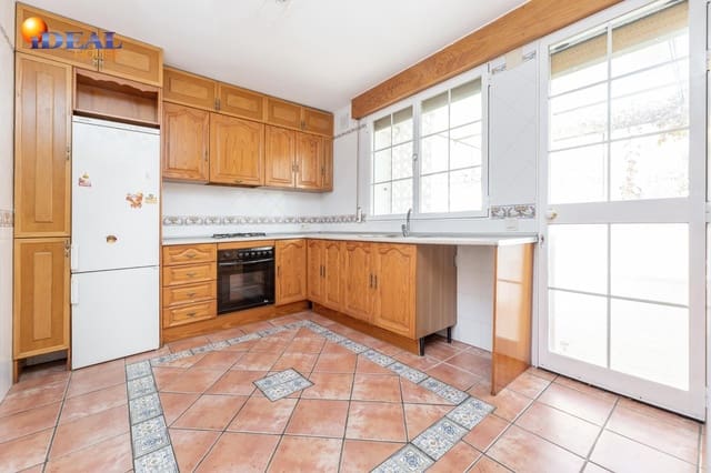 4 camera da letto Casa in vendita in Alfacar con garage - 235.000 € (Rif: 9434478)