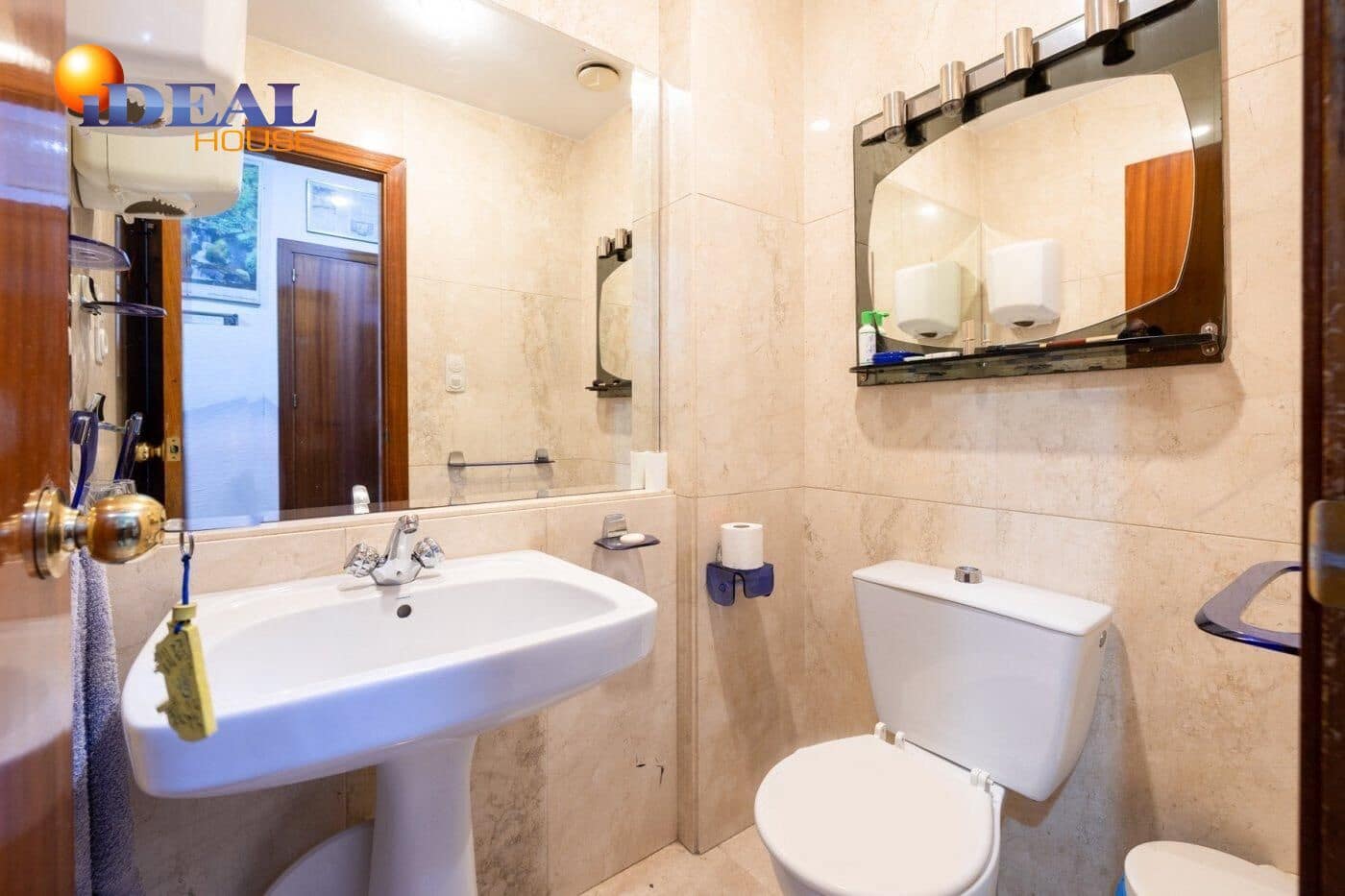 Kommersiell till salu i Granada stad - 475 000 € (Ref: 9434479)