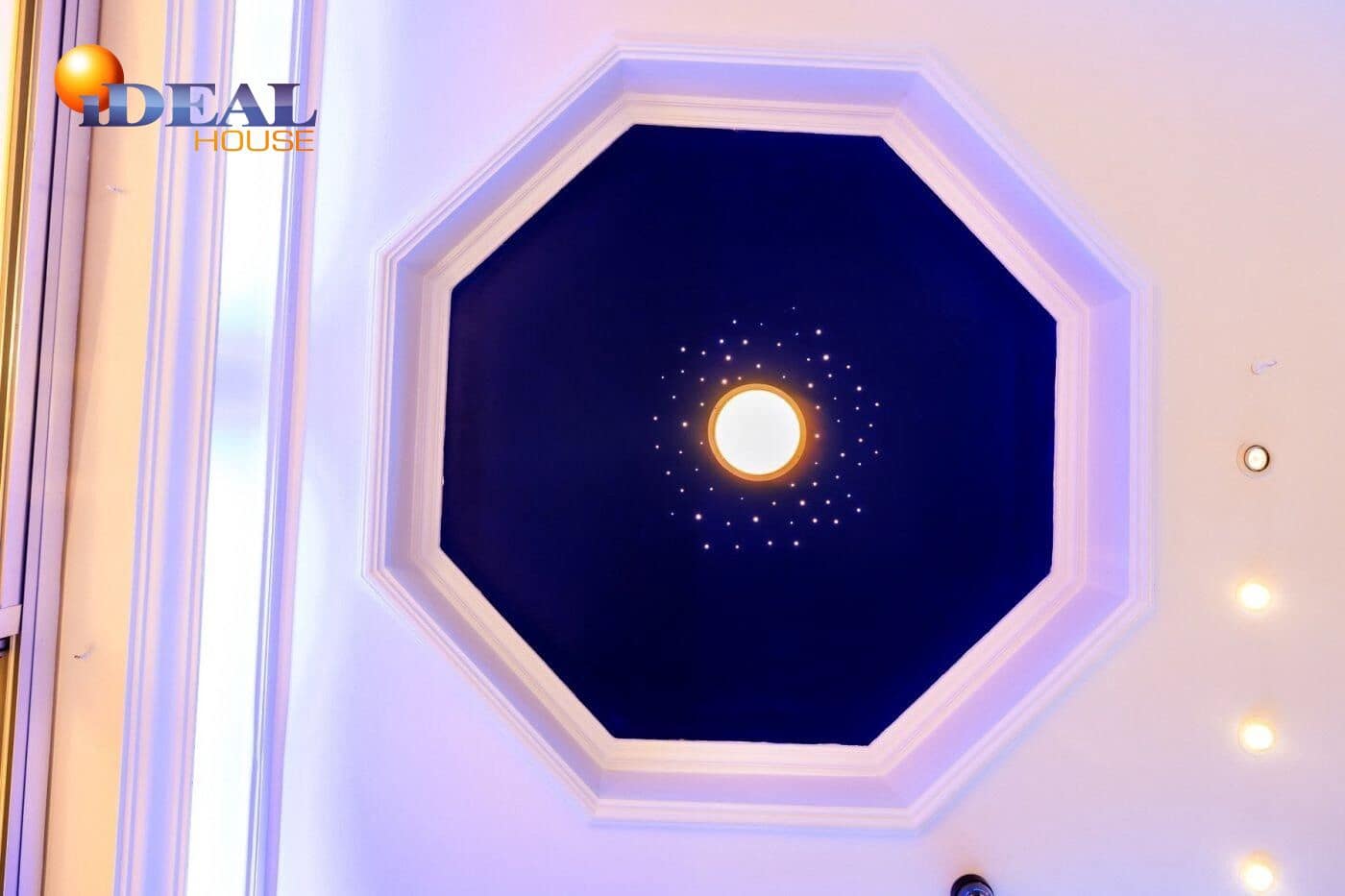 Kommersiell till salu i Granada stad - 475 000 € (Ref: 9434479)