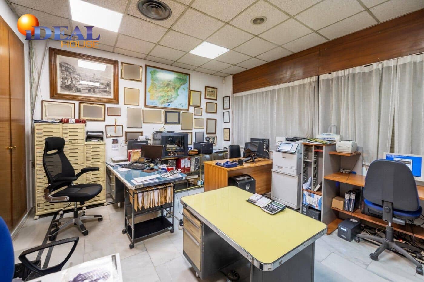 Kommersiell till salu i Granada stad - 475 000 € (Ref: 9434479)