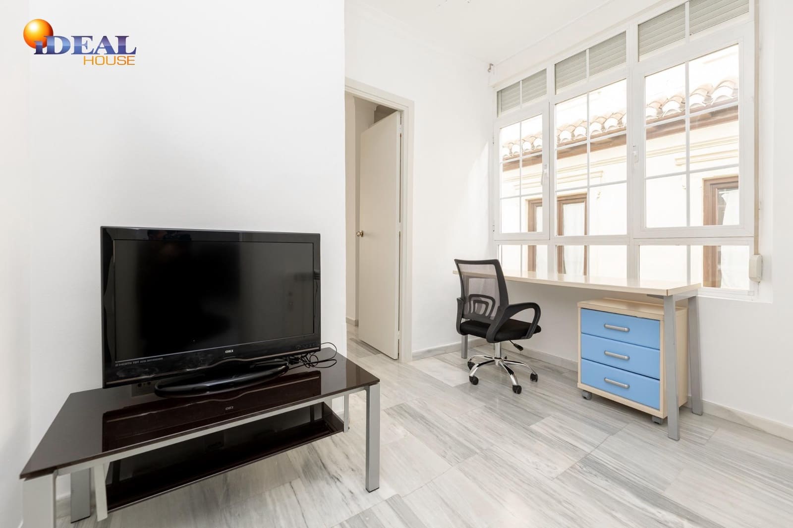 2 bedroom Flat for sale in Granada city - € 249,000 (Ref: 9434483)