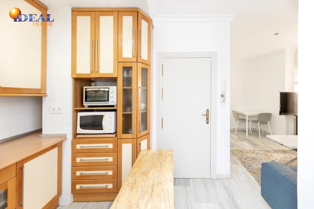 2 soveværelse Lejlighed til salg i Centro, Granada by - € 249.000 (Ref: 9434483)