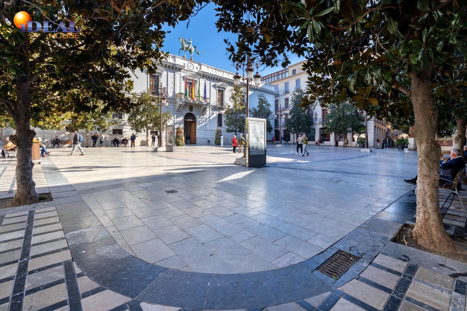 2 bedroom Flat for sale in Granada city - € 249,000 (Ref: 9434483)