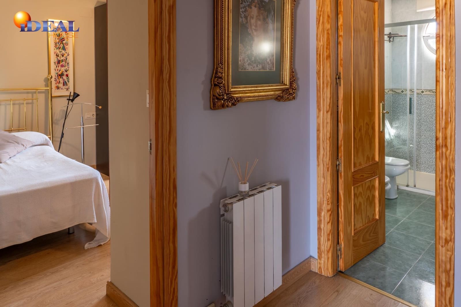 4 bedroom Semi-detached Villa for sale in Huetor Vega with pool garage - € 390,000 (Ref: 9434484)