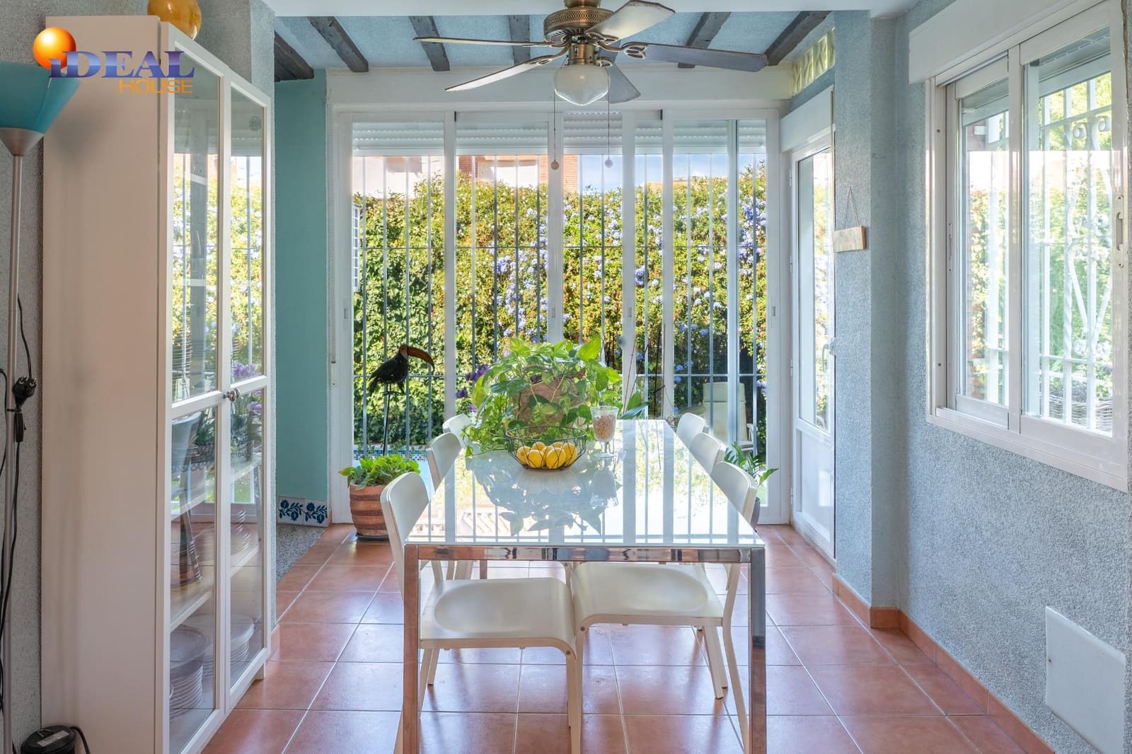 4 bedroom Semi-detached Villa for sale in Huetor Vega with pool garage - € 390,000 (Ref: 9434484)