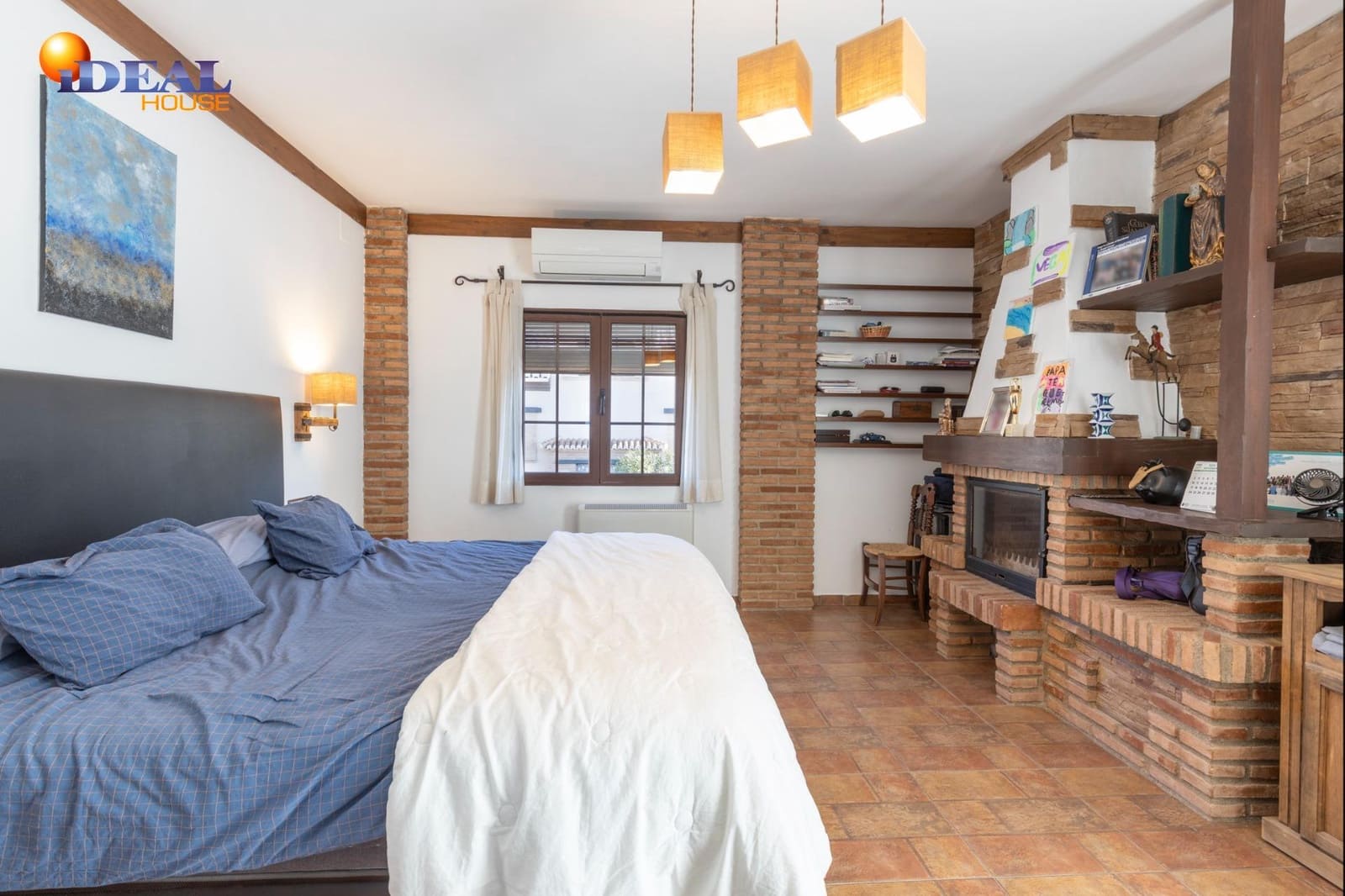 4 bedroom Villa for sale in Durcal with pool garage - € 319,000 (Ref: 9434486)