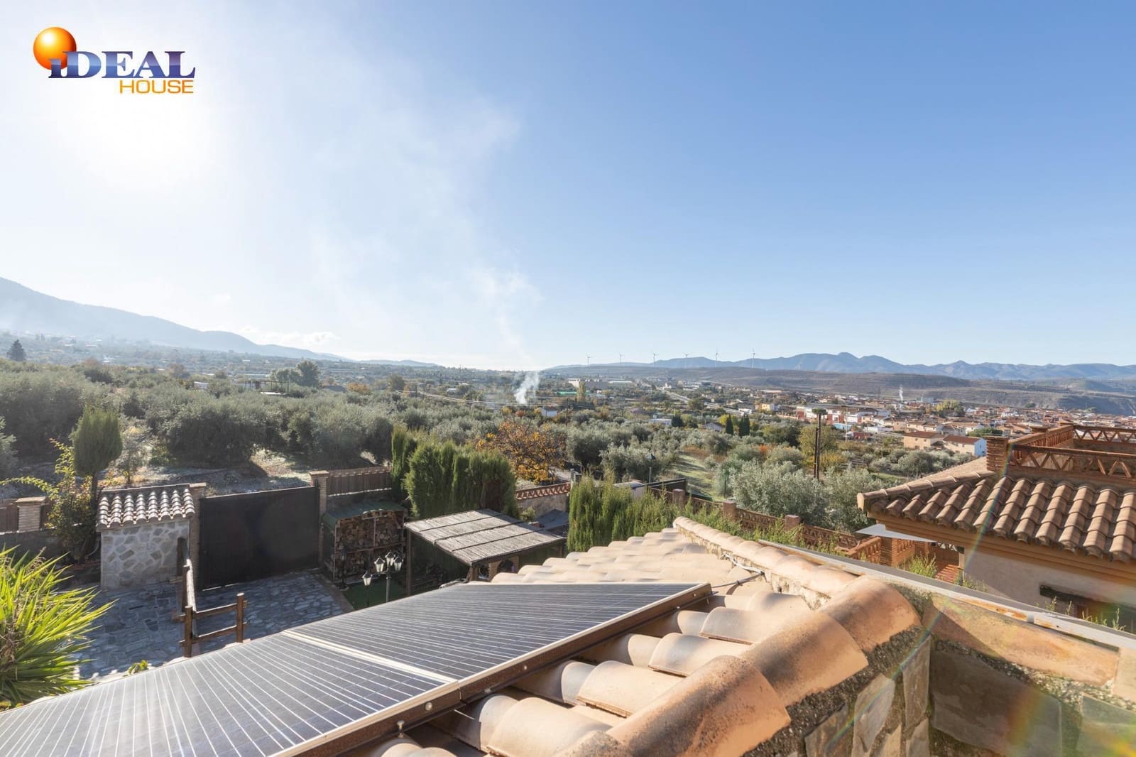 4 bedroom Villa for sale in Durcal with pool garage - € 319,000 (Ref: 9434486)