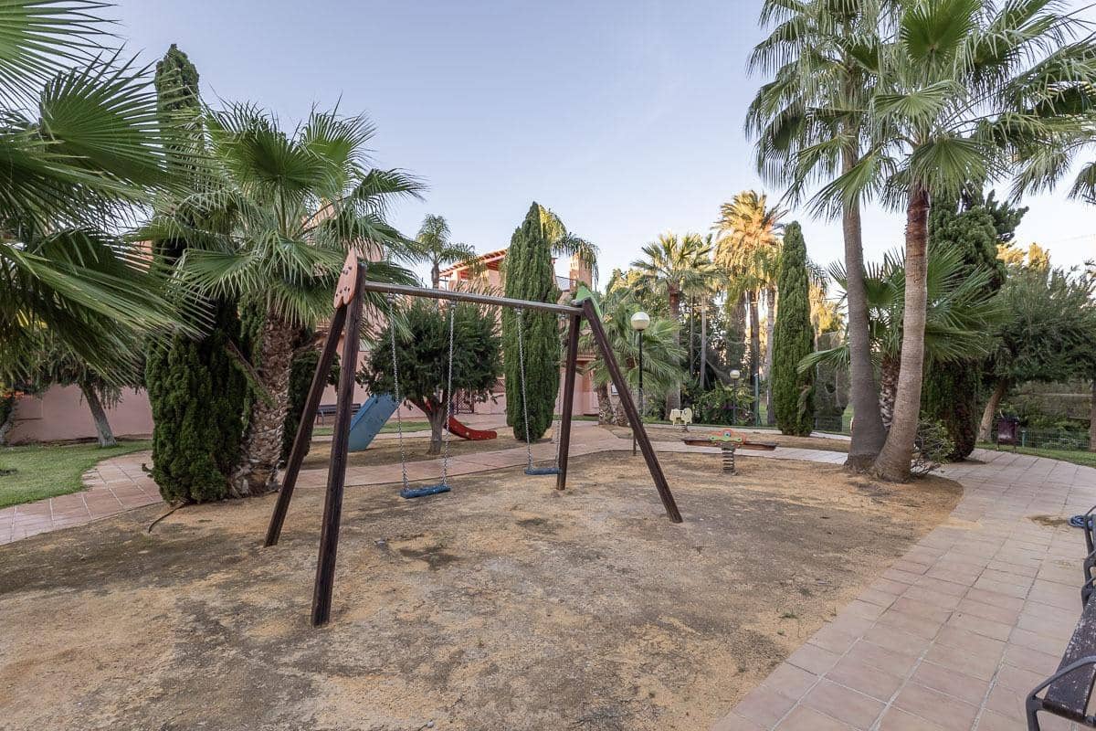 5 sovrum Radhus till salu i Motril med pool garage - 587 000 € (Ref: 9434488)