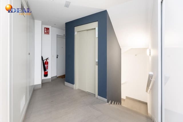 4 camera da letto Appartamento in vendita in Camino de Ronda - Rosaleda, Granada città con garage - 590.000 € (Rif: 9434490)