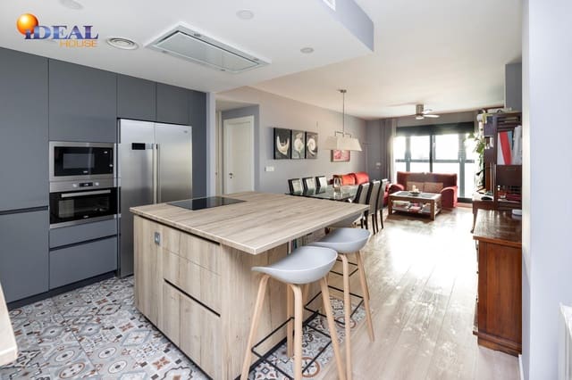 4 camera da letto Appartamento in vendita in Camino de Ronda - Rosaleda, Granada città con garage - 590.000 € (Rif: 9434490)