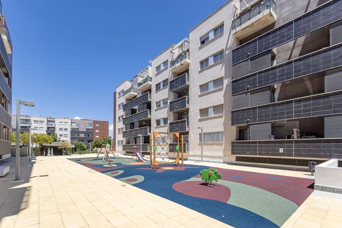 3 bedroom Flat for sale in Alhendin with pool garage - € 259,000 (Ref: 9434491)