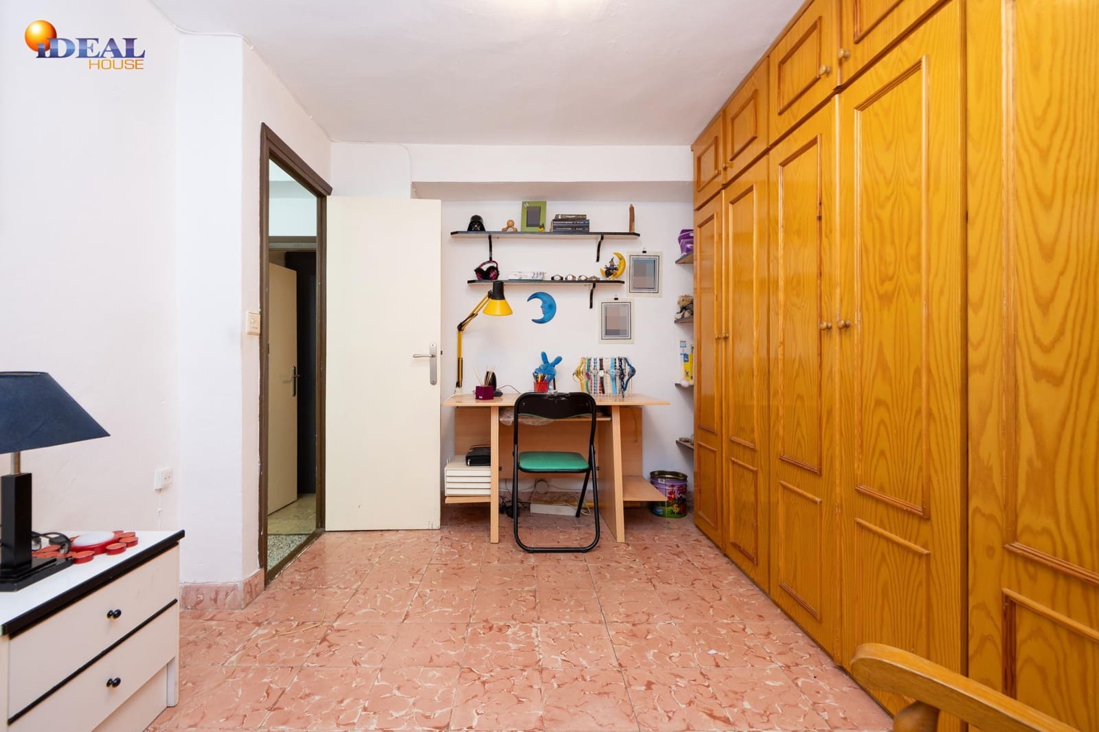 5 sovrum Radhus till salu i Loja - 91 000 € (Ref: 9434493)