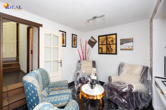 5 sovrum Radhus till salu i Loja - 91 000 € (Ref: 9434493)