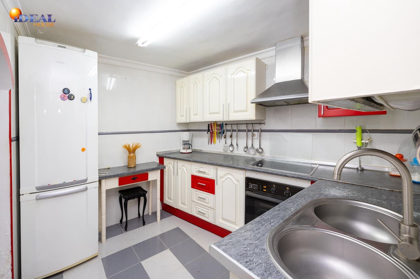 5 sovrum Radhus till salu i Loja - 91 000 € (Ref: 9434493)