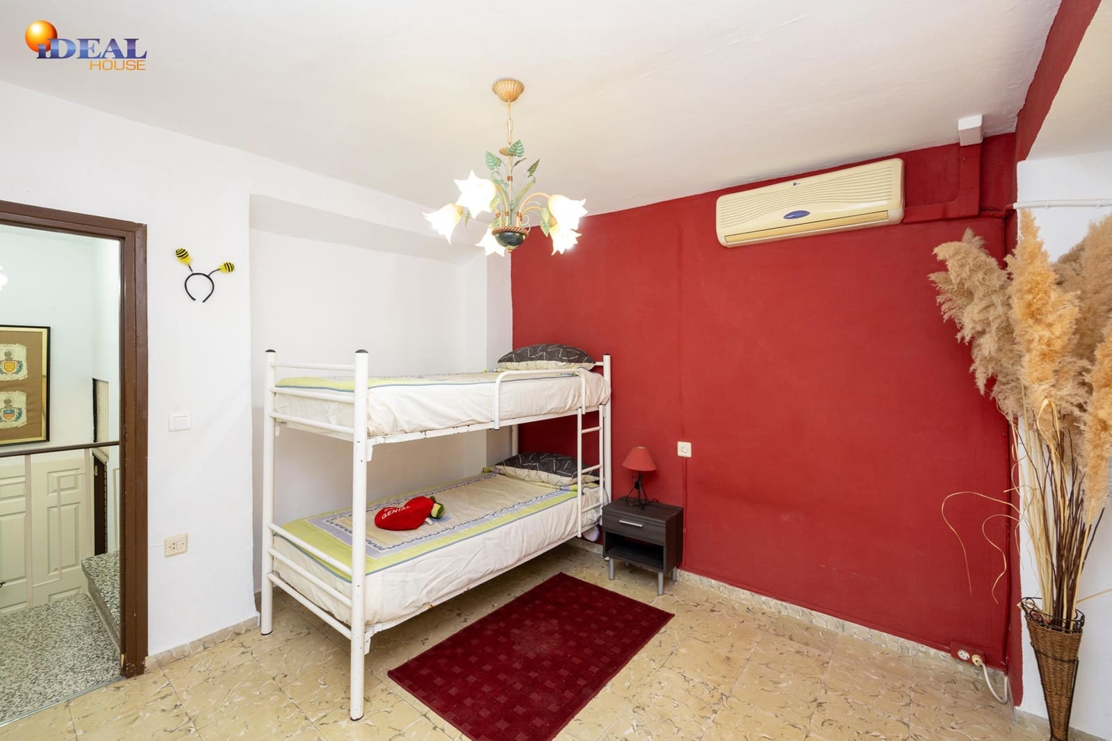 5 sovrum Radhus till salu i Loja - 91 000 € (Ref: 9434493)