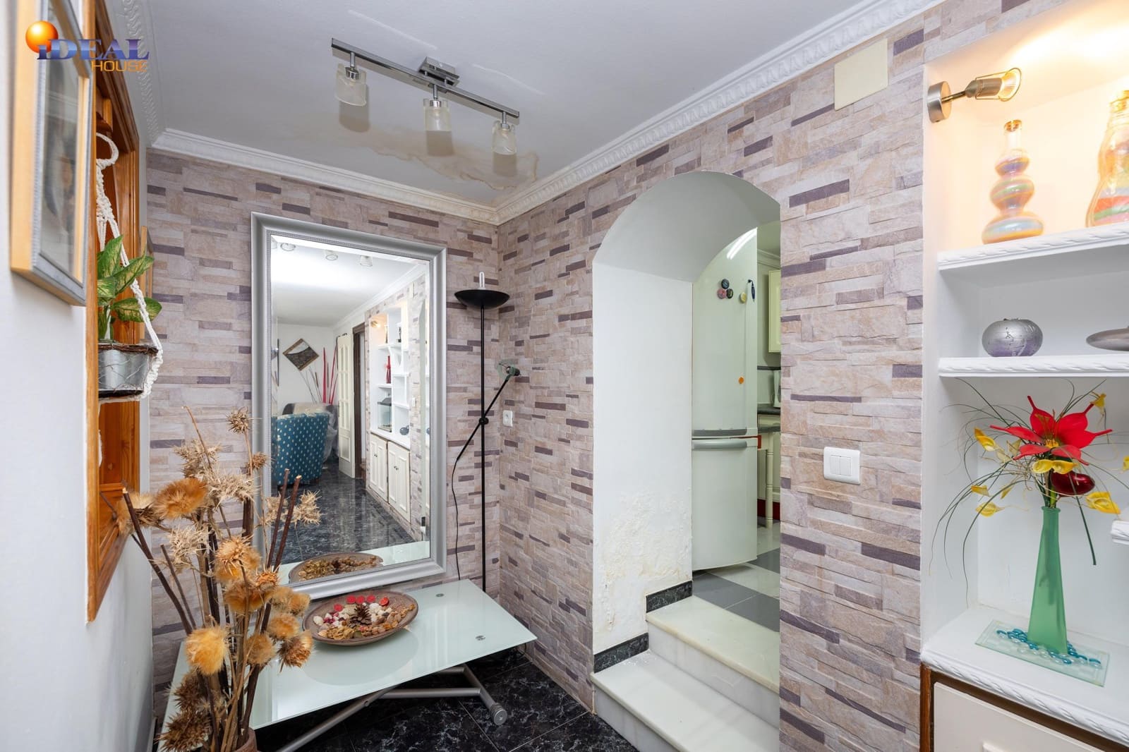 5 sovrum Radhus till salu i Loja - 91 000 € (Ref: 9434493)