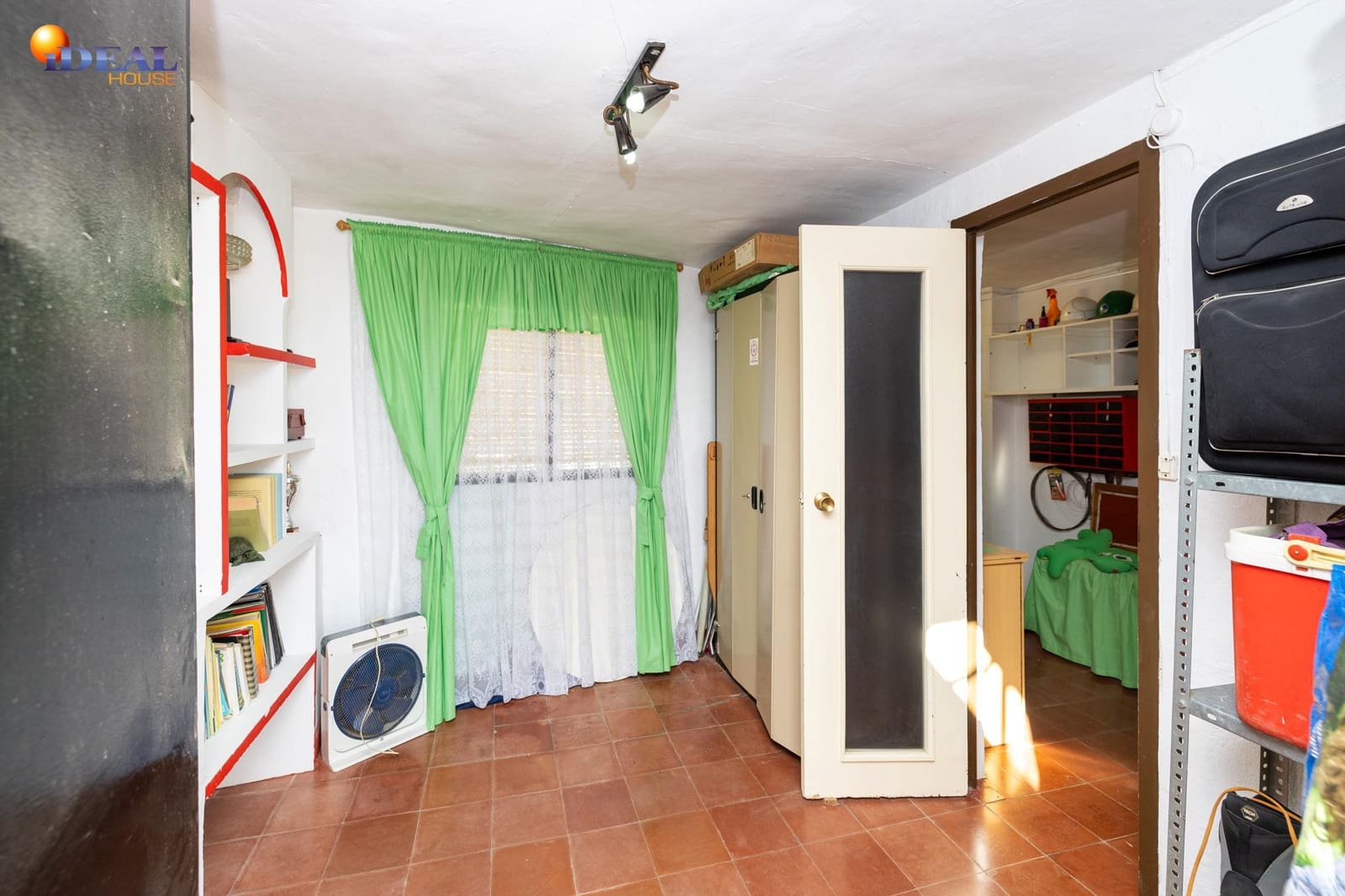 5 sovrum Radhus till salu i Loja - 91 000 € (Ref: 9434493)