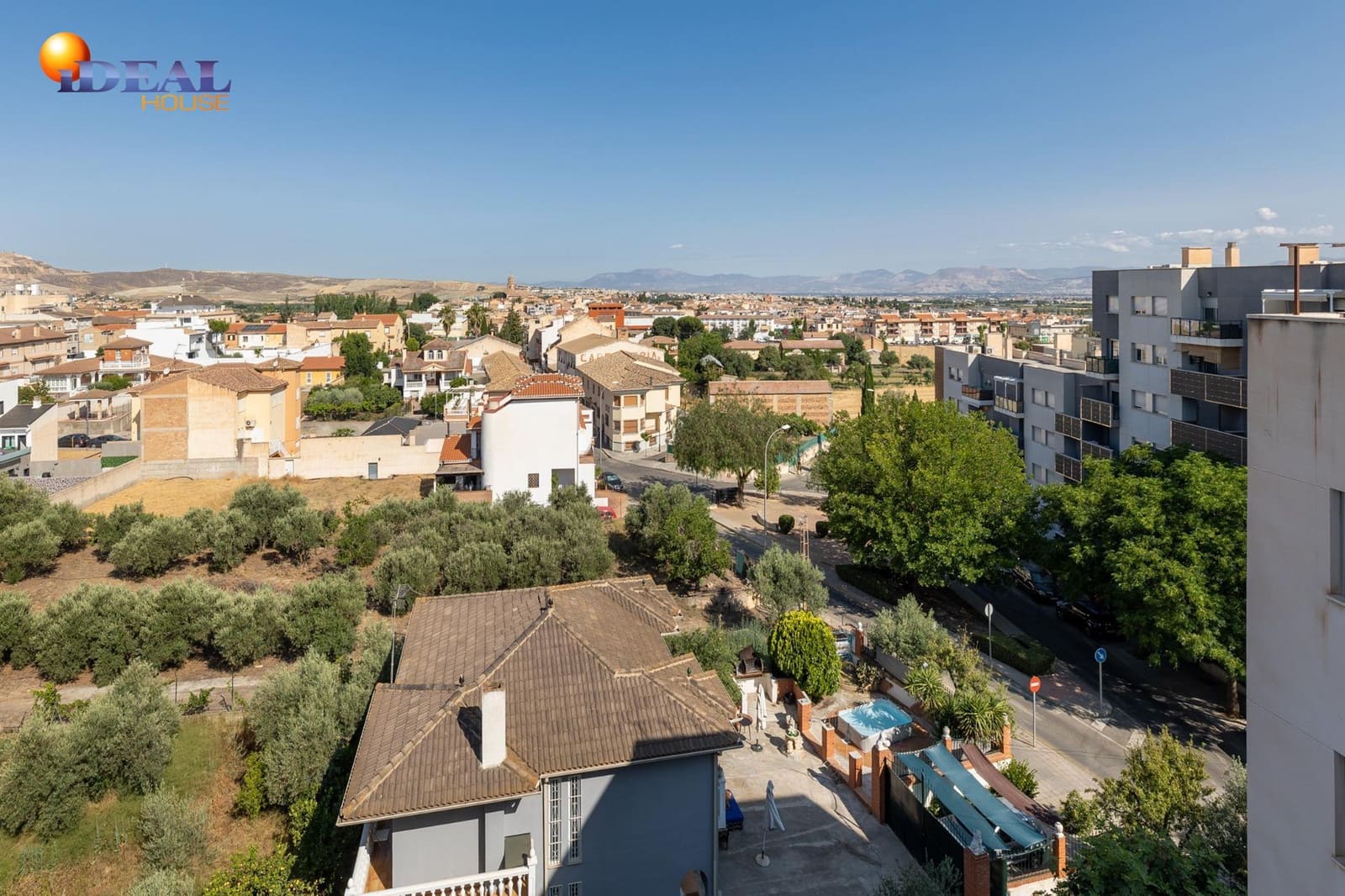 3 bedroom Flat for sale in Alhendin with garage - € 193,000 (Ref: 9434494)