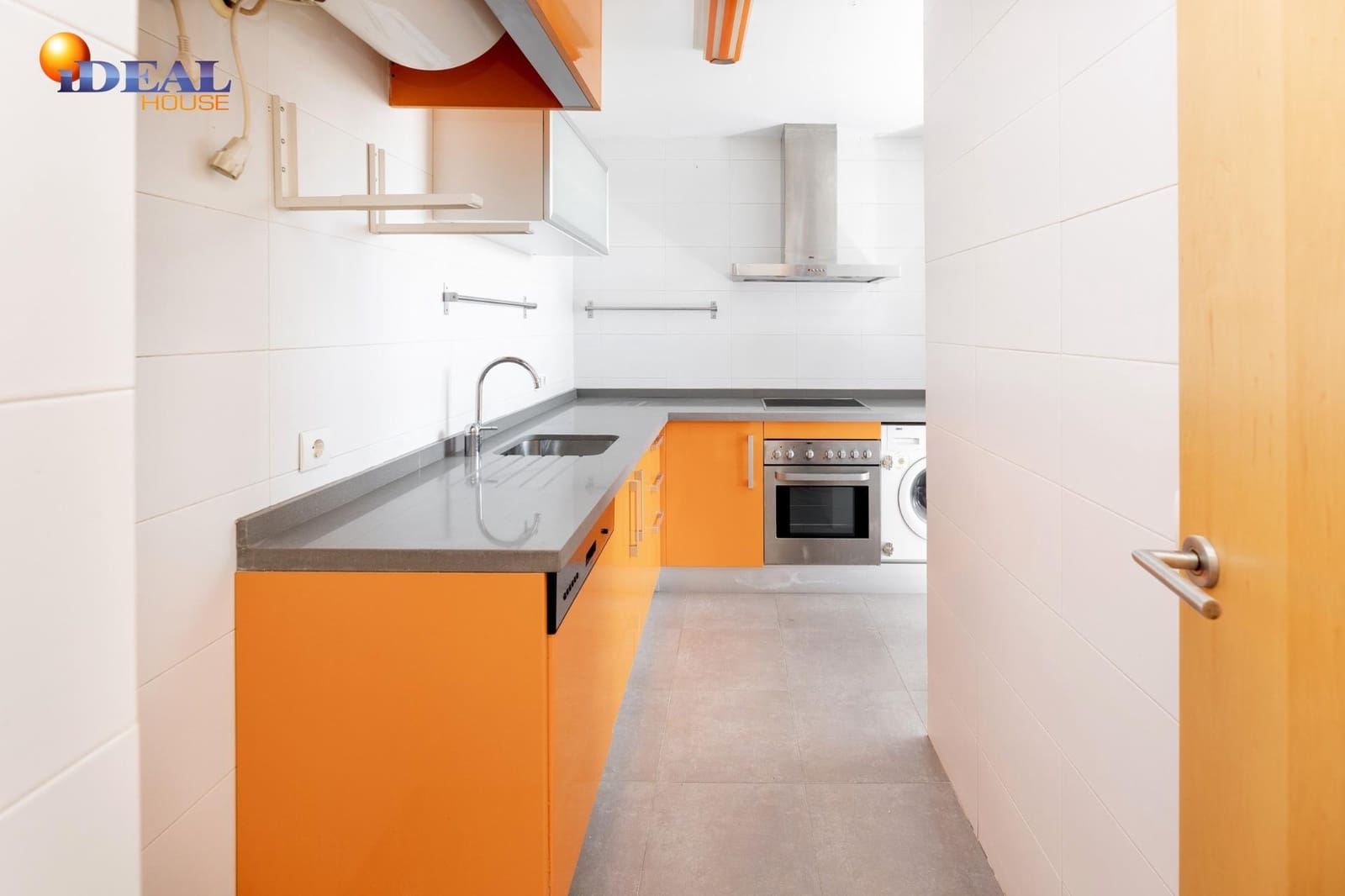 3 bedroom Flat for sale in Alhendin with garage - € 193,000 (Ref: 9434494)