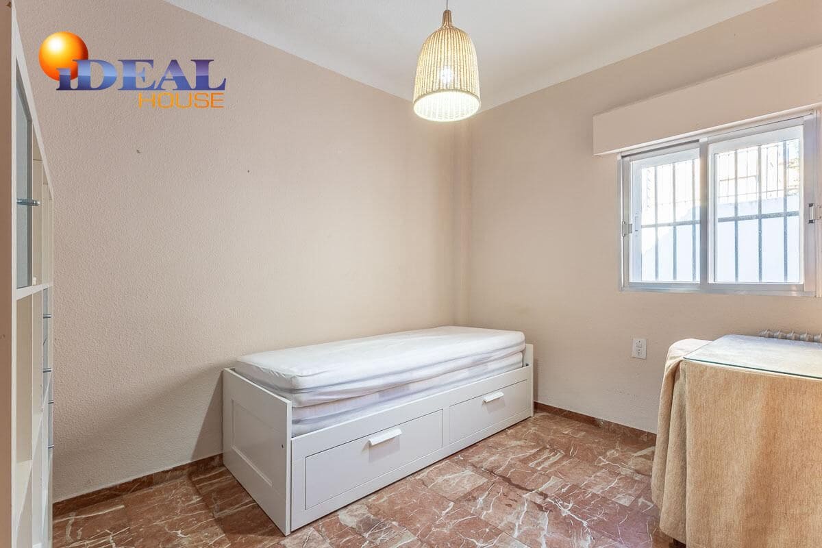 5 sypialnia Dom szeregowy na sprzedaż w Miasto Grenada - 339 000 € (Ref: 9434496)