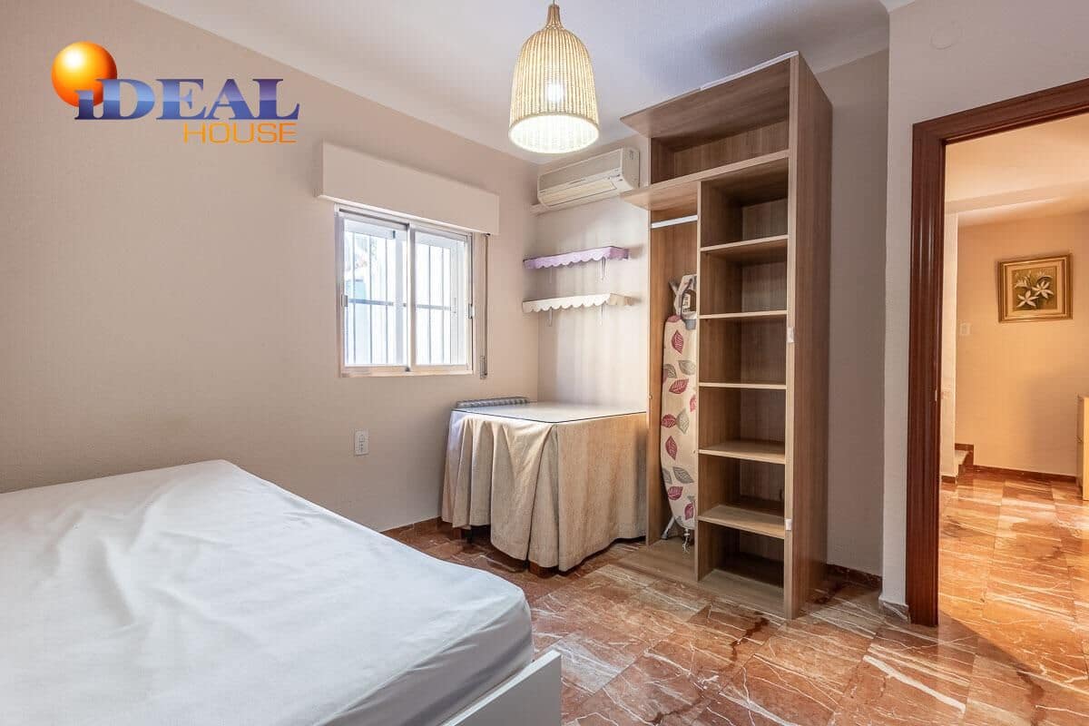 5 sypialnia Dom szeregowy na sprzedaż w Miasto Grenada - 339 000 € (Ref: 9434496)