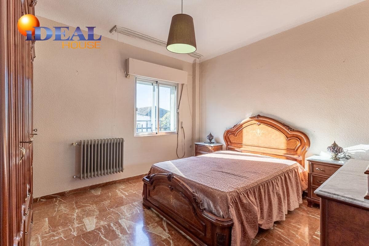 5 sypialnia Dom szeregowy na sprzedaż w Miasto Grenada - 339 000 € (Ref: 9434496)