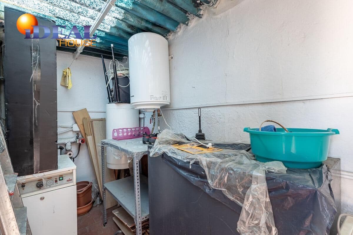 5 sypialnia Dom szeregowy na sprzedaż w Miasto Grenada - 339 000 € (Ref: 9434496)