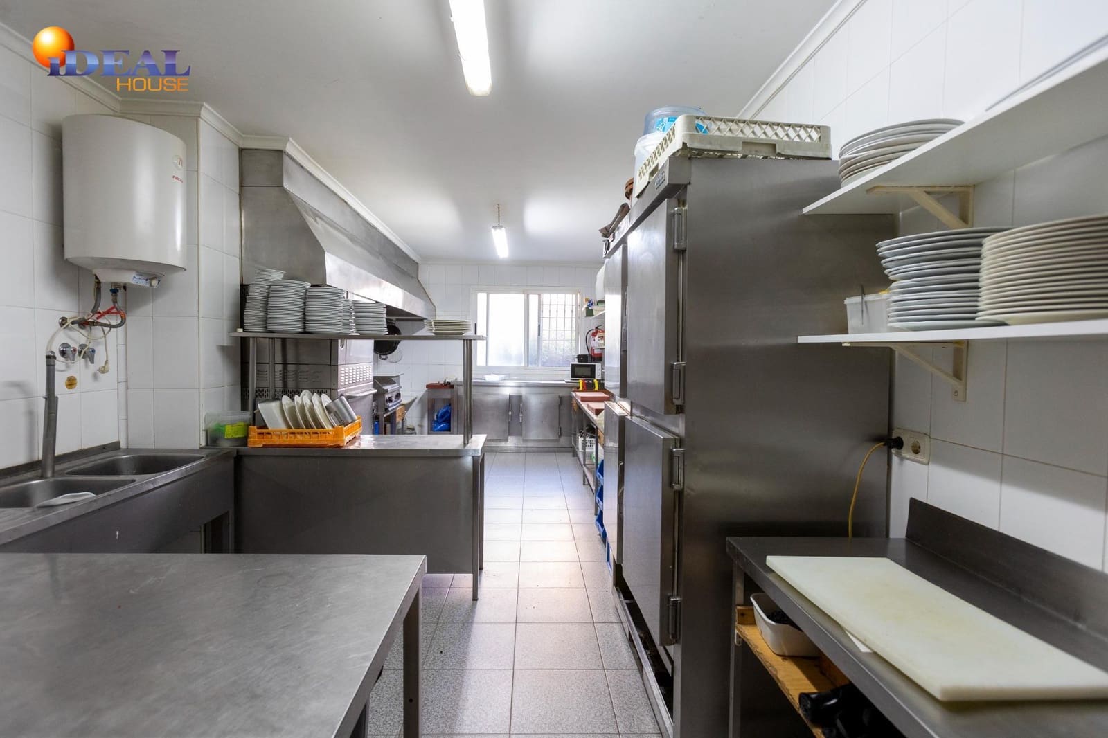 Yritys myytävänä paikassa Torrenueva - 390 000 € (Ref: 9434497)