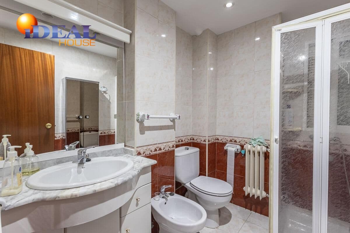 4 makuuhuone Asunto myytävänä paikassa Granada kaupunki - 315 000 € (Ref: 9434498)