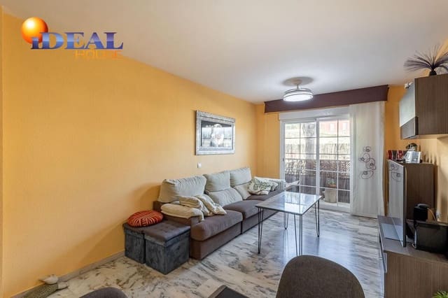 Piso de 3 habitaciones en Salobreña en venta - 204.000 € (Ref: 9434501)