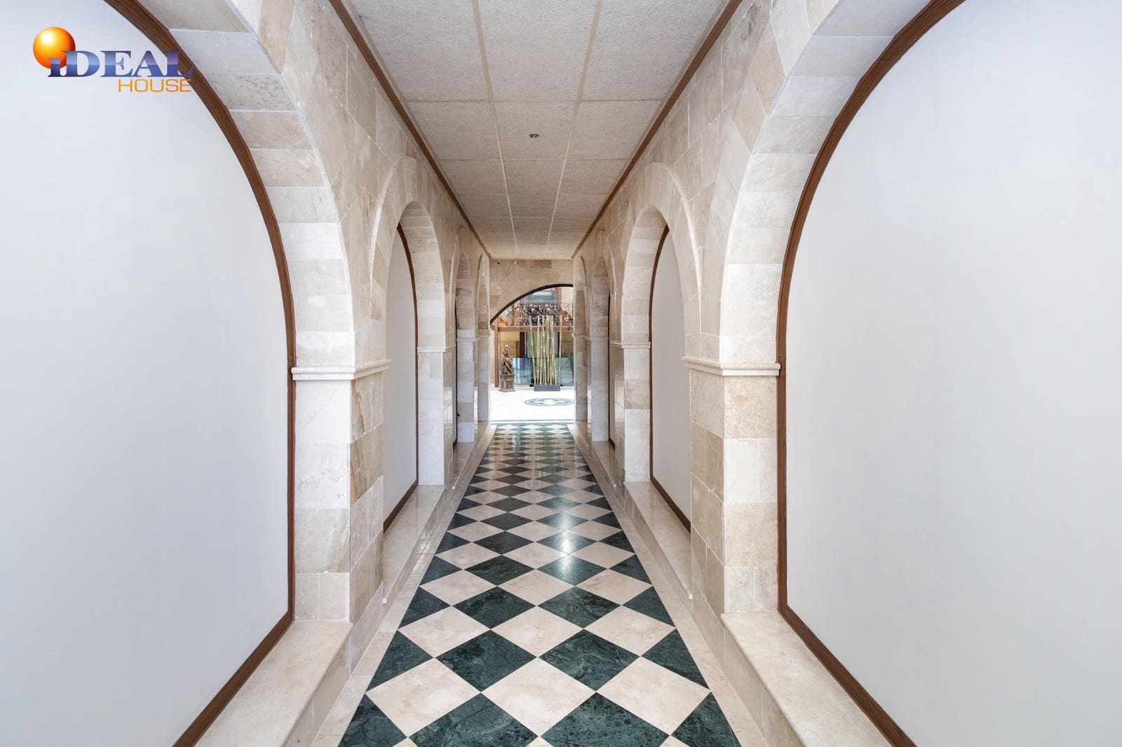 3 bedroom Flat for sale in Bailen with garage - € 266,060 (Ref: 9434505)