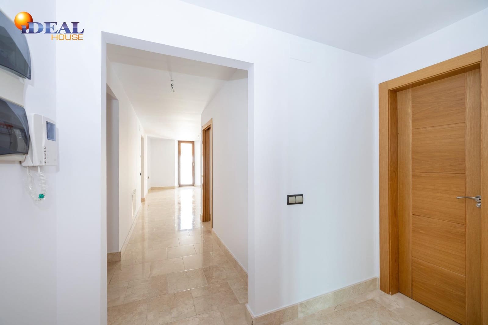 3 bedroom Flat for sale in Bailen with garage - € 266,060 (Ref: 9434505)