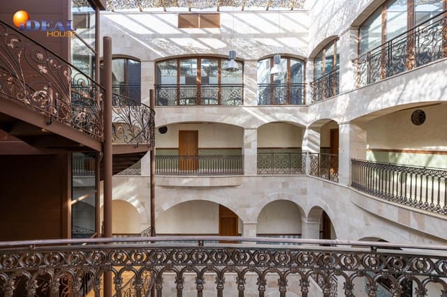 Piso de 3 habitaciones en Bailén en venta con garaje - 266.060 € (Ref: 9434505)