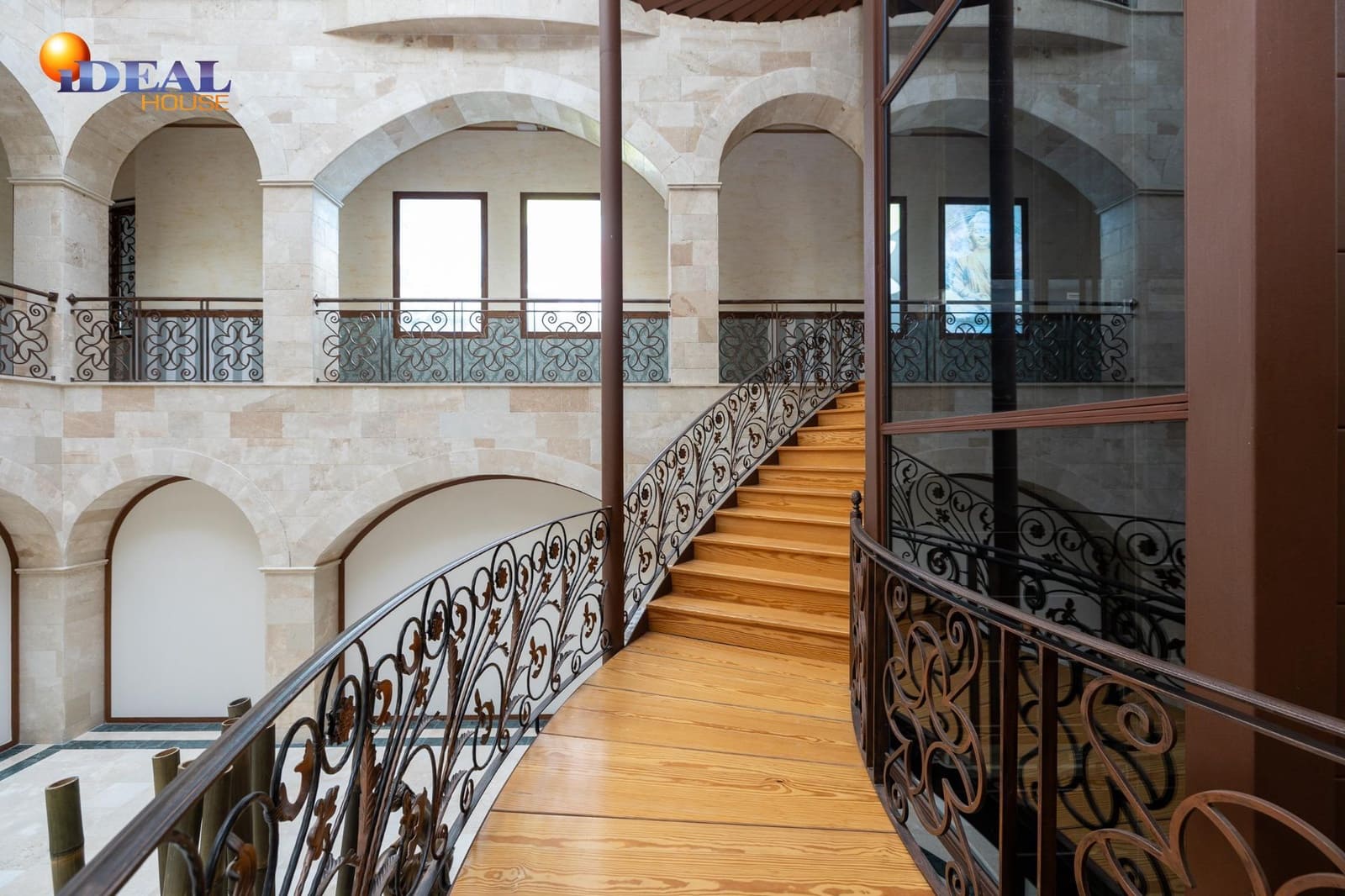 2 bedroom Apartment for sale in Bailen with garage - € 253,340 (Ref: 9434506)