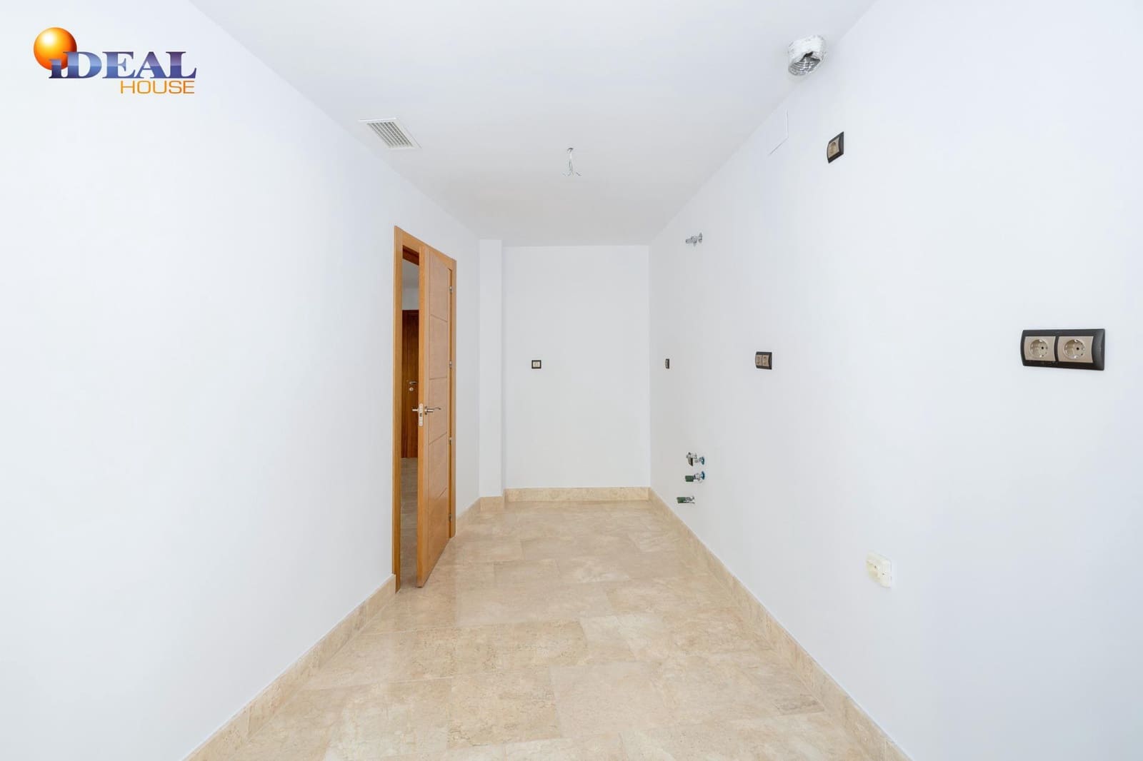 2 bedroom Apartment for sale in Bailen with garage - € 253,340 (Ref: 9434506)